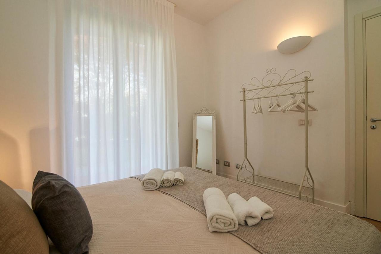 Milan-Como Lake-Rho Fiera Luxury Design Villa Barlassina Extérieur photo
